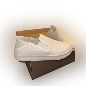 OluKai women’s shoes size 6.5